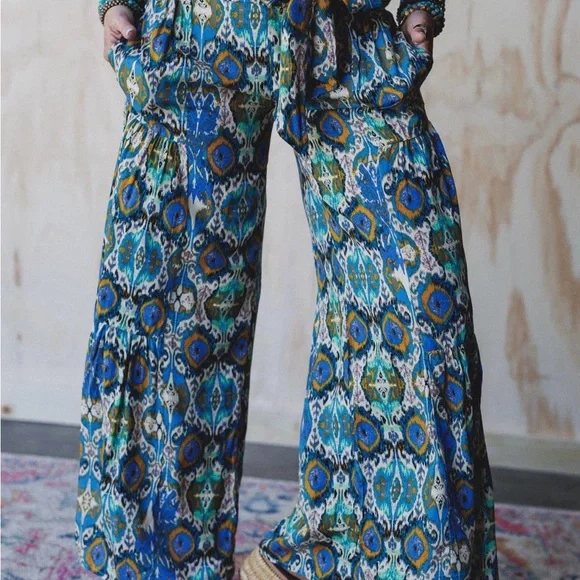 NWOT The Nest Secret Admirer
Printed Pants - Picture 4 of 7